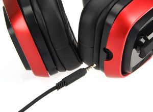 هدست (هدفون) گیمینگ Amazon Basics برای رایانه شخصی و کنسول بازی همراه با Desktop Mixer